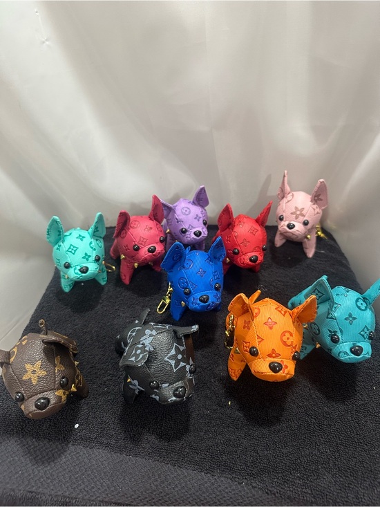 Accessories - fashionable French bulldog, Logo Dog Bag Charms - Assorted Colors 10 pcs NWT
